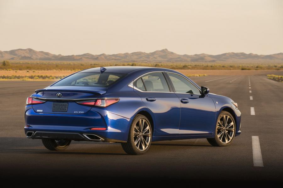  Lexus ES350 F-Sport 2018 года  (NA) (фото 4 из 47)